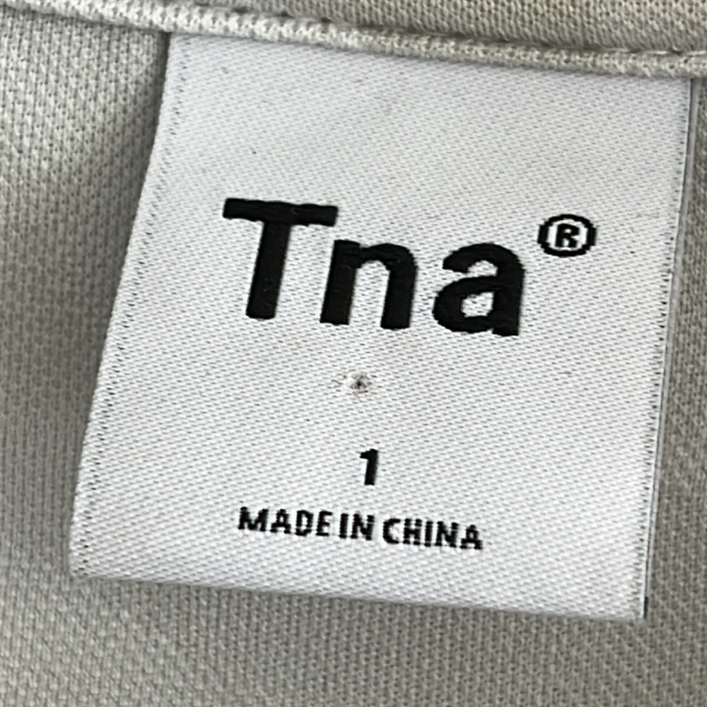 SOLD 🌟Aritzia TNA Polo Jersey Grey White Pattern Size 1 Medium - Picture 3 of 5